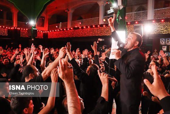محرم ۱۴۰۴ | عکس‌هایی از عزاداری در حسینیه اعظم زنجان