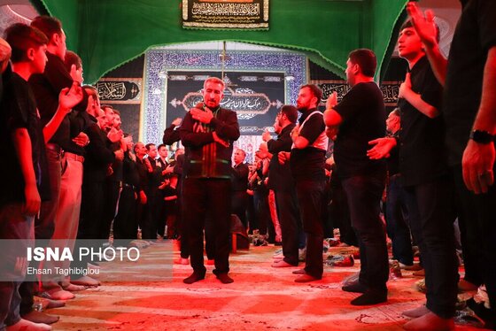 محرم ۱۴۰۴ | عکس‌هایی از عزاداری در حسینیه اعظم زنجان