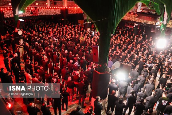 محرم ۱۴۰۴ | عکس‌هایی از عزاداری در حسینیه اعظم زنجان