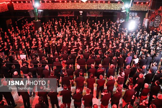 محرم ۱۴۰۴ | عکس‌هایی از عزاداری در حسینیه اعظم زنجان