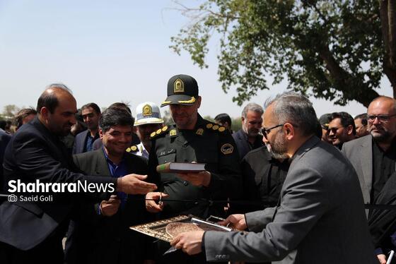 گزارش تصویری | آیین بهره‌برداری از دو توقفگاه ناوگان باری درون‌شهری شهید مفتح و آزادگان و ۱۱۵ ایستگاه تخلیه و بارگیری در سطح شهر