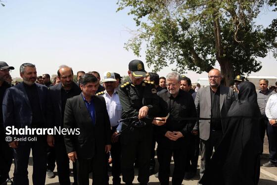 گزارش تصویری | آیین بهره‌برداری از دو توقفگاه ناوگان باری درون‌شهری شهید مفتح و آزادگان و ۱۱۵ ایستگاه تخلیه و بارگیری در سطح شهر