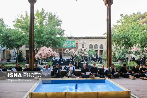 محرم ۱۴۰۴ | عکس‌هایی از عزاداری در خانه تاریخی شیخ‌الاسلام - اصفهان