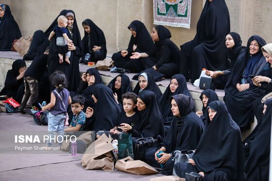 محرم ۱۴۰۴ | عکس‌هایی از عزاداری در خانه تاریخی شیخ‌الاسلام - اصفهان