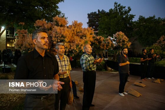 محرم ۱۴۰۴ | عکس‌هایی از عزاداری در خانه تاریخی شیخ‌الاسلام - اصفهان