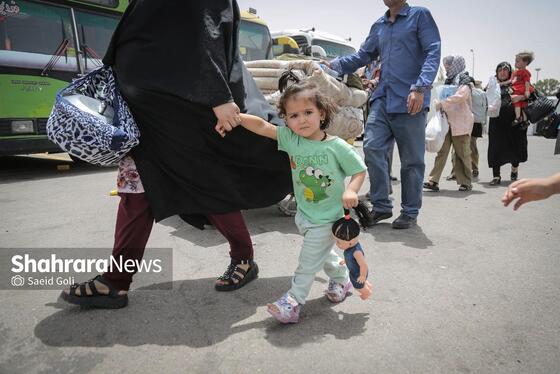 گزارش تصویری | روند خروج مهاجران افغانستانی غیرمجاز از مرز دوغارون