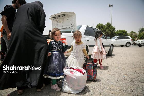 گزارش تصویری | روند خروج مهاجران افغانستانی غیرمجاز از مرز دوغارون