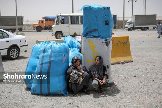 گزارش تصویری | روند خروج مهاجران افغانستانی غیرمجاز از مرز دوغارون