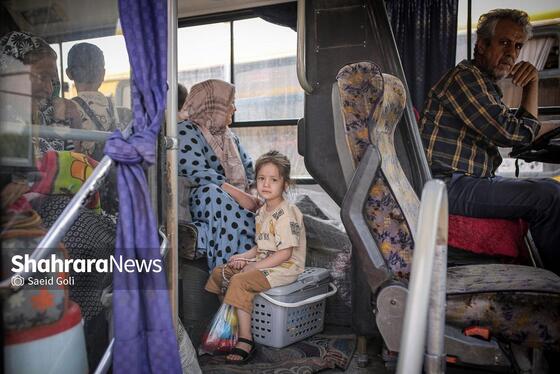 گزارش تصویری | روند خروج مهاجران افغانستانی غیرمجاز از مرز دوغارون
