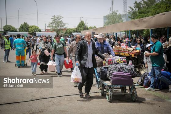 گزارش تصویری | روند خروج مهاجران افغانستانی غیرمجاز از مرز دوغارون