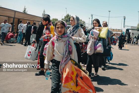 گزارش تصویری | ادامه روند خروج مهاجران افغانستانی غیرمجاز از مرز دوغارون
