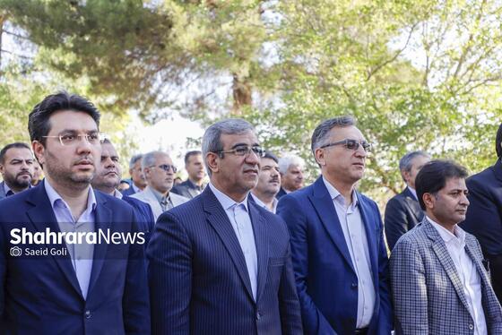 گزارش تصویری | آغاز عملیات اجرایی و افتتاح دو پروژه برق خورشیدی  در مشهد (۲۴ تیر ۱۴۰۴)