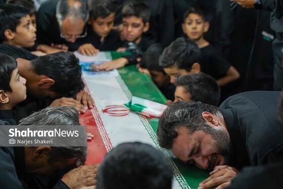 گزارش تصویری | آئین بدرقه پیکر شهید سید حسن حسینی نژاد در مشهد