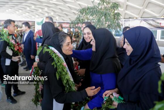 گزارش تصویری | استقبال از تیم ملی فوتبال بانوان ایران در مشهد