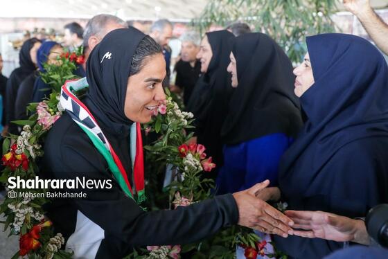 گزارش تصویری | استقبال از تیم ملی فوتبال بانوان ایران در مشهد