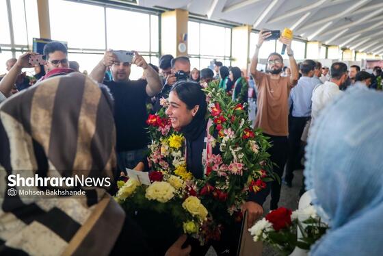 گزارش تصویری | استقبال از تیم ملی فوتبال بانوان ایران در مشهد