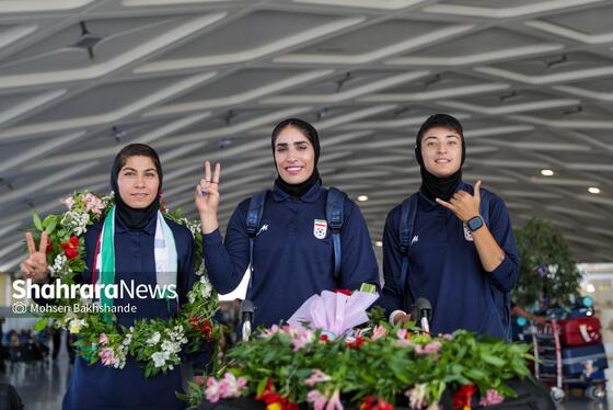 گزارش تصویری | استقبال از تیم ملی فوتبال بانوان ایران در مشهد