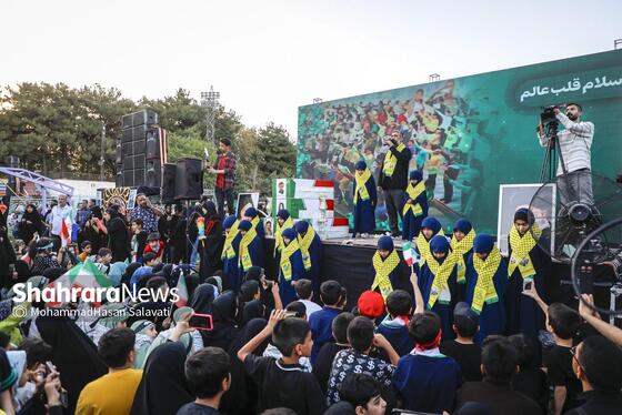 گزارش تصویری | اجتماع بزرگ کودکان و نوجوانان مشهدی در یادبود شهدای کودک و نوجوان ایرانی حمله رژیم صهیونی