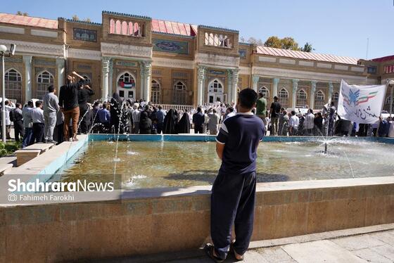 گزارش تصویری | تجمع جامعه پزشکی مشهد در بیمارستان امام رضا (ع) در اعتراض به نسل کشی رژیم صهیونیستی در غزه