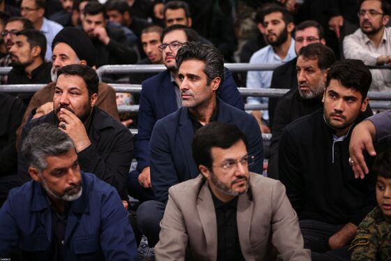 گزارش تصویری | مراسم بزرگداشت شهدای جنگ تحمیلی اخیر با حضور رهبر انقلاب اسلامی
