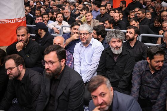 گزارش تصویری | مراسم بزرگداشت شهدای جنگ تحمیلی اخیر با حضور رهبر انقلاب اسلامی