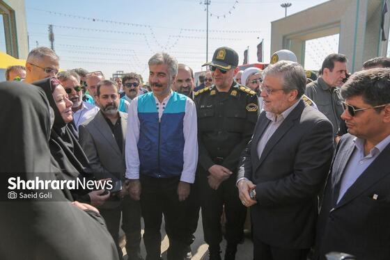 گزارش تصویری | رونمایی از ۸ دستگاه اتوبوس جدید و نوسازی و بهره‌برداری از ۴۹ دستگاه تاکسی ون در مشهد