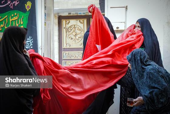 گزارش تصویری | روضه خانگی، سنتی به قدمت عزای سیدالشهدا