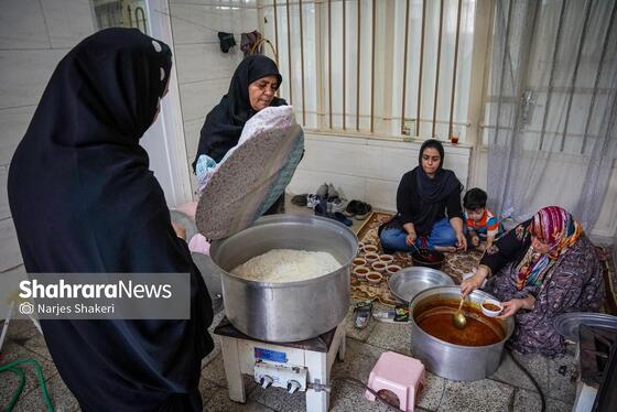 گزارش تصویری | روضه خانگی، سنتی به قدمت عزای سیدالشهدا