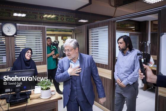 گزارش تصویری | حضور شهردار مشهد در موسسه فرهنگی شهرآرا به مناسبت روز خبرنگار