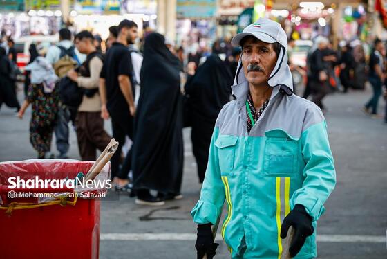 گزارش تصویری | خادمان فیروزه‌ای اربعین حسینی در نجف اشرف