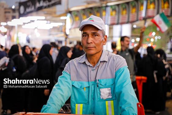 گزارش تصویری | خادمان فیروزه‌ای اربعین حسینی در نجف اشرف