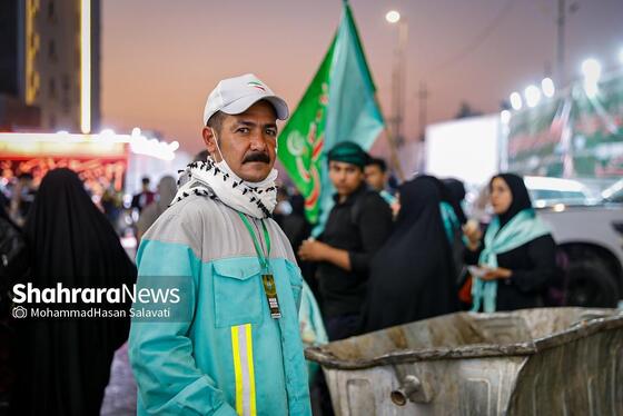 گزارش تصویری | خادمان فیروزه‌ای اربعین حسینی در نجف اشرف