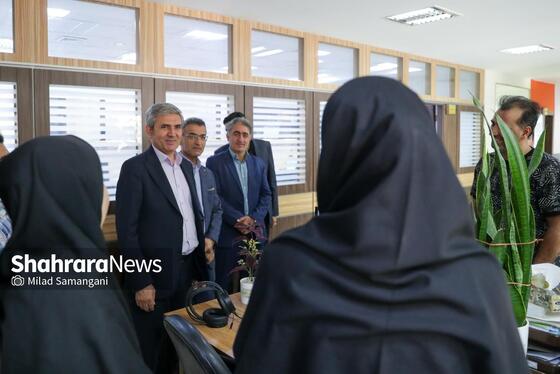 گزارش تصویری | بازدید مدیران استانی و شهری از روزنامه شهرآرا به مناسبت روز خبرنگار - ۳