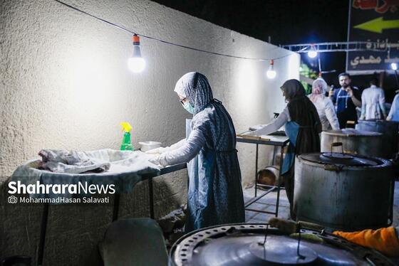 گزارش تصویری | نذر نان در مسیر کربلا