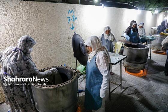 گزارش تصویری | نذر نان در مسیر کربلا
