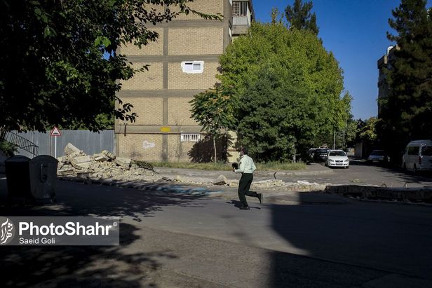 دیوار حائل شهرک پردیس و شهرک شهید بهشتی مشهد تخریب شد