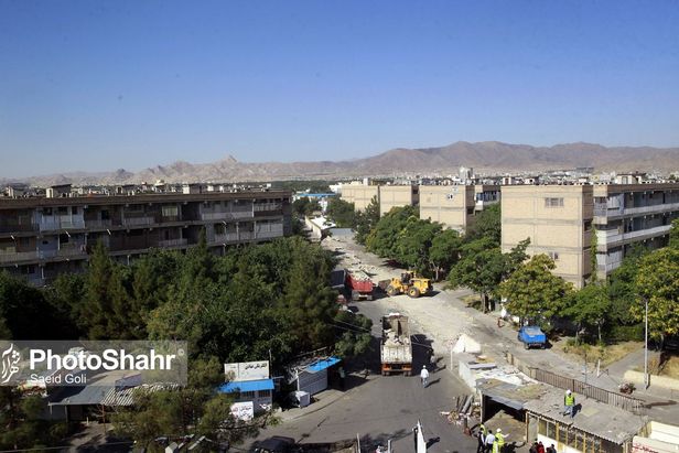 دیوار حائل شهرک پردیس و شهرک شهید بهشتی مشهد تخریب شد
