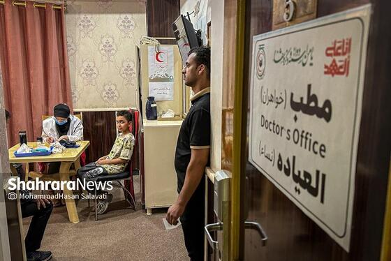 خدمت امدادگران هلال احمر مشهد در  قلب نجف + عکس