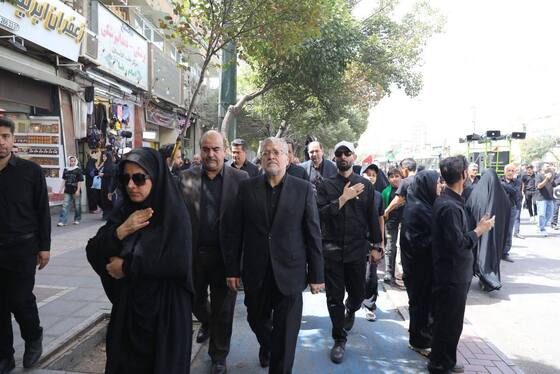 دلدادگان حسین(ع) در محضر امام‌رضا(ع) | مشهد، میزبان اجتماع باشکوه جاماندگان اربعین + فیلم