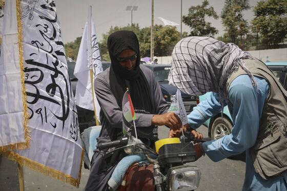گزارش تصویری | یک جشن مردانه: چهارمین سالگرد بازگشت دوباره طالبان به قدرت
