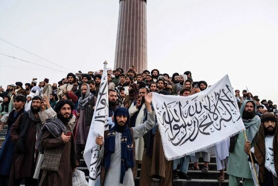 گزارش تصویری | یک جشن مردانه: چهارمین سالگرد بازگشت دوباره طالبان به قدرت