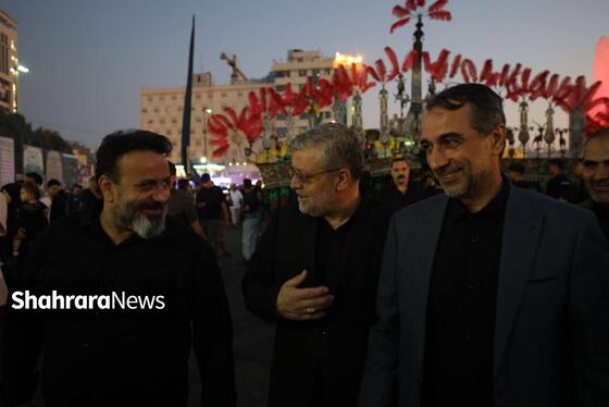 گزارش تصویری | بازدید شهردار مشهد مقدس از نحوه خدمات‌رسانی به زائرین امام مهربانی‌ها در نقاط مختلف شهر