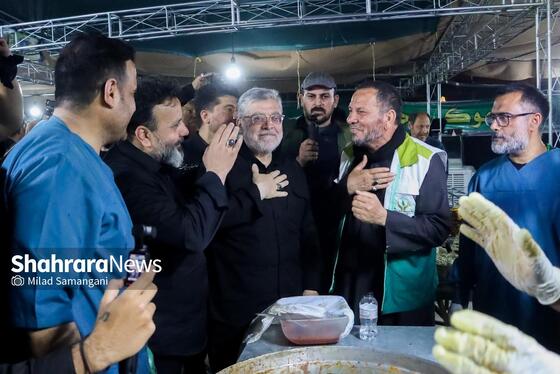 گزارش تصویری | بازدید شهردار مشهد از ارائه خدمات به زائران دهه آخر صفر