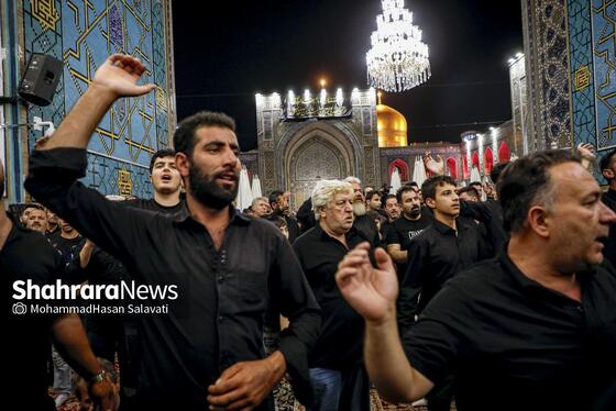 گزارش تصویری | «حسینیه حرم»، عزاداری سنتی اقوام استان‌های مختلف در حرم مطهر رضوی
