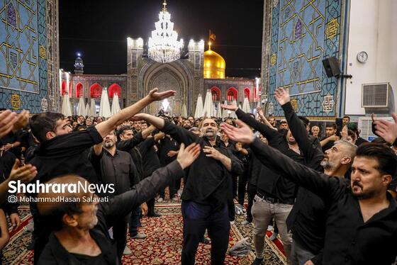 گزارش تصویری | «حسینیه حرم»، عزاداری سنتی اقوام استان‌های مختلف در حرم مطهر رضوی