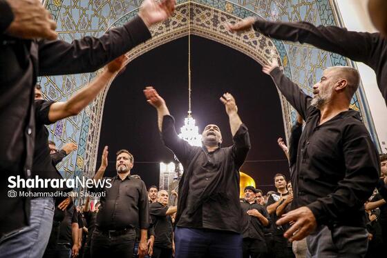 گزارش تصویری | «حسینیه حرم»، عزاداری سنتی اقوام استان‌های مختلف در حرم مطهر رضوی