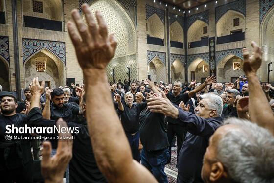 گزارش تصویری | «حسینیه حرم»، عزاداری سنتی اقوام استان‌های مختلف در حرم مطهر رضوی