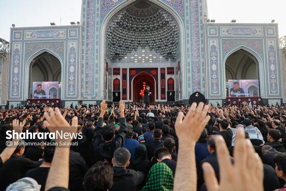 گزارش تصویری | مراسم چهارپایه خوانی شهادت حضرت رضا علیه السلام در حرم مطهر رضوی
