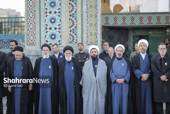 گزارش تصویری | آیین سنتی تعویض پوش ضریح مطهر امام رضا (ع)