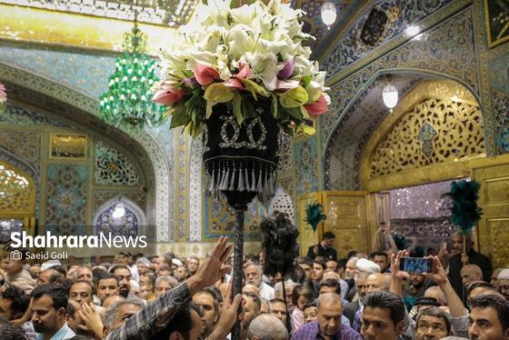 گزارش تصویری | آیین سنتی تعویض پوش ضریح مطهر امام رضا (ع)